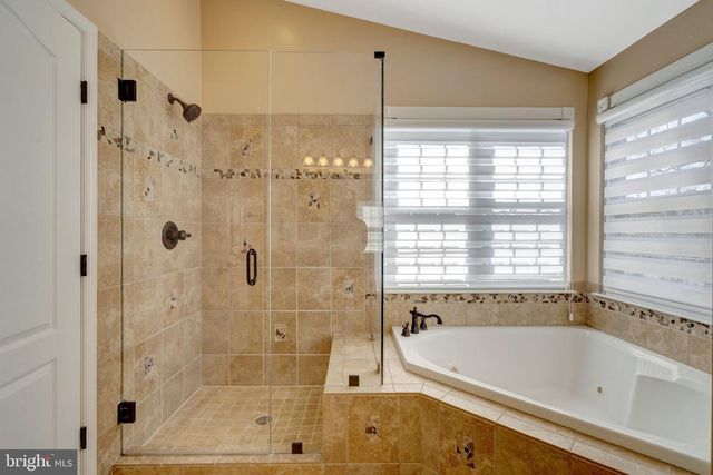 13582 BIG BOULDER RD, Herndon, VA 20171