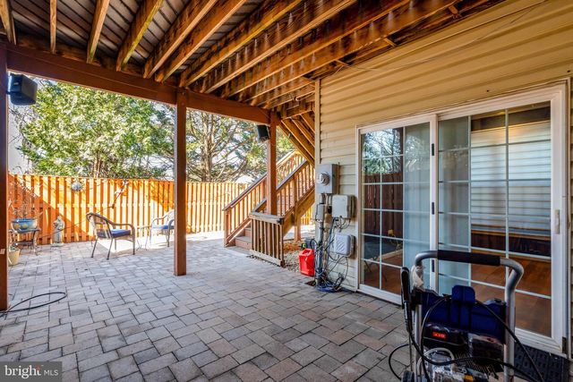 13582 BIG BOULDER RD, Herndon, VA 20171