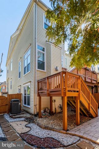 13582 BIG BOULDER RD, Herndon, VA 20171