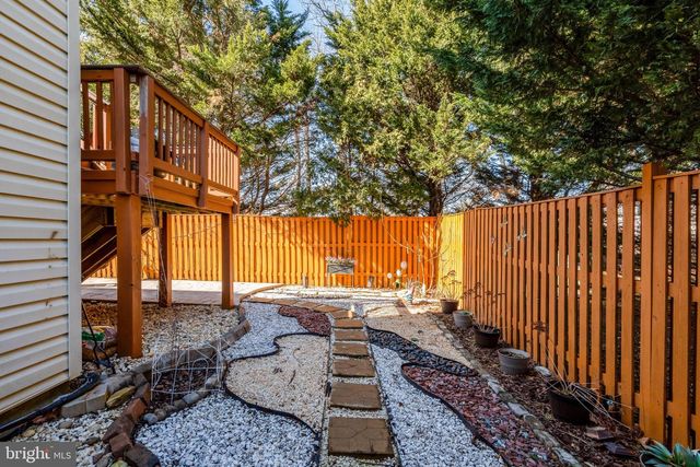 13582 BIG BOULDER RD, Herndon, VA 20171