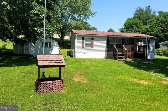 16 PAWNEE DR, Windsor, PA 17366