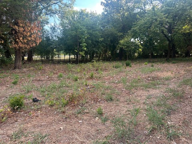 331 E Bear Creek Road, Glenn Heights, TX 75154