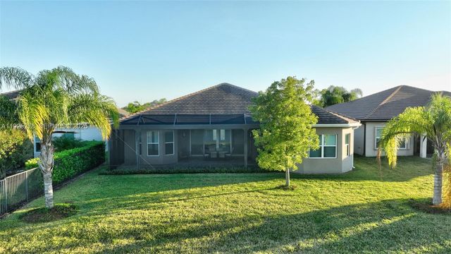 11904 SW Sailfish Isles Way, Port St. Lucie, FL 34987