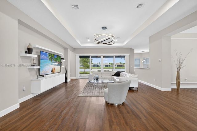 11904 SW Sailfish Isles Way, Port St. Lucie, FL 34987