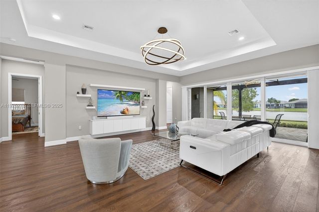 11904 SW Sailfish Isles Way, Port St. Lucie, FL 34987