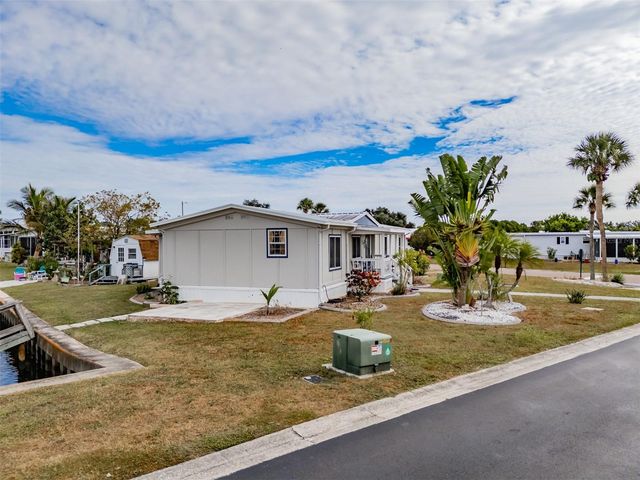 143 E SAINT ANNES CIR, Apollo Beach, FL 33572