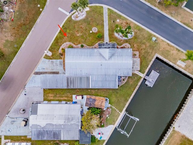 143 E SAINT ANNES CIR, Apollo Beach, FL 33572