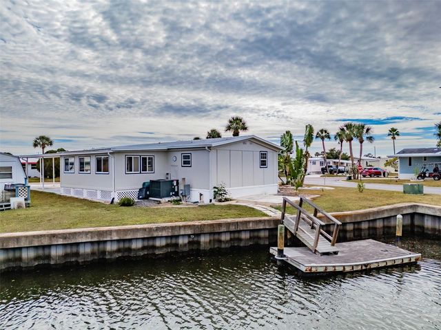 143 E SAINT ANNES CIR, Apollo Beach, FL 33572