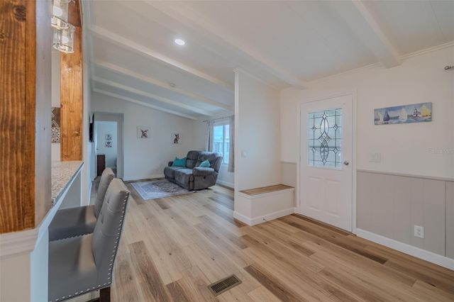 143 E SAINT ANNES CIR, Apollo Beach, FL 33572