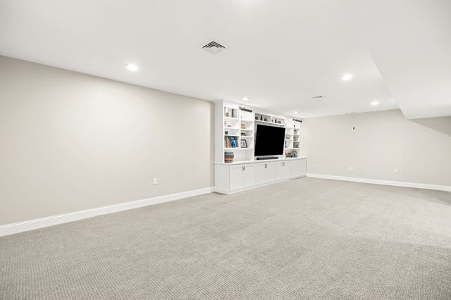 54 Squire Road, Winchester, MA 01890
