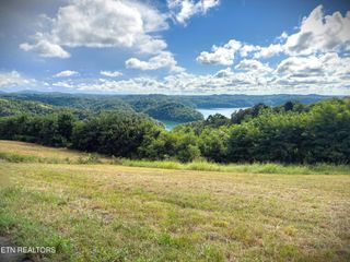 30 Bass Rd, Hilham, TN 38568