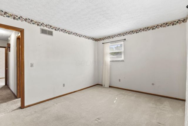 1863 Willow Run Road, Grove City, OH 43123