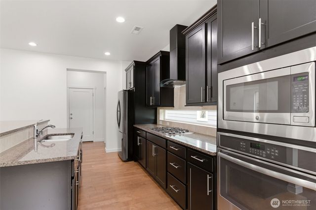 36020 21st Lane S, Federal Way, WA 98003