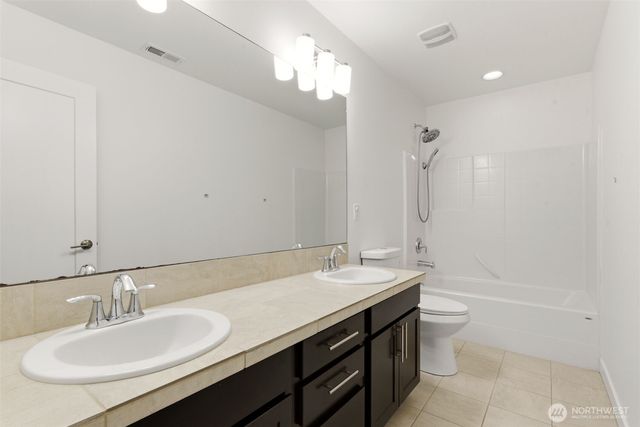 36020 21st Lane S, Federal Way, WA 98003