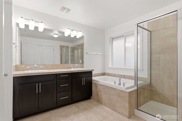 36020 21st Lane S, Federal Way, WA 98003