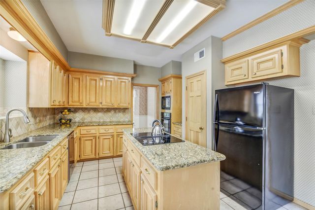 5623 Spring Lodge Drive, Houston, TX 77345