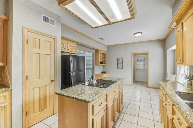 5623 Spring Lodge Drive, Houston, TX 77345
