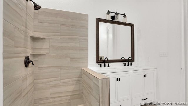 429 SE 3rd Avenue, Ardmore, OK 73401