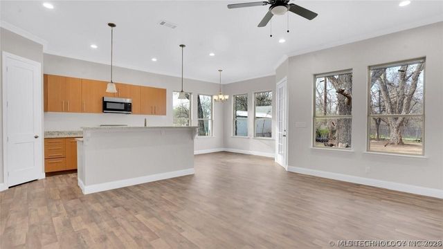 429 SE 3rd Avenue, Ardmore, OK 73401