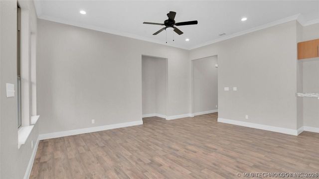 429 SE 3rd Avenue, Ardmore, OK 73401