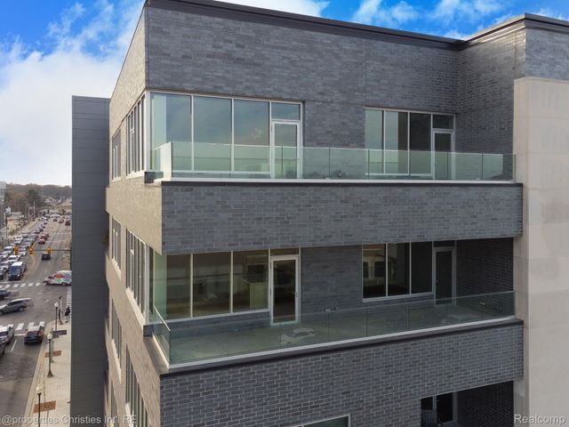 118 N Main Street 518, Royal Oak, MI 48067