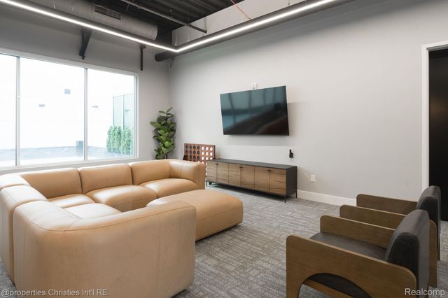 118 N Main Street 518, Royal Oak, MI 48067