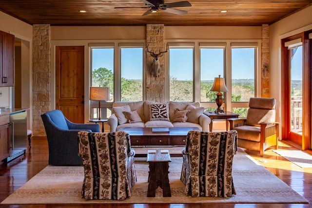 475 River Bend Rd, Hunt, TX 78024