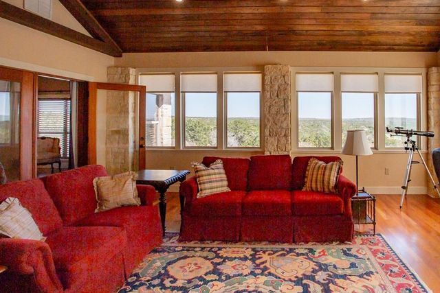 475 River Bend Rd, Hunt, TX 78024