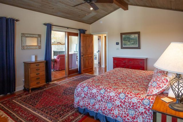 475 River Bend Rd, Hunt, TX 78024