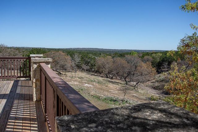 475 River Bend Rd, Hunt, TX 78024