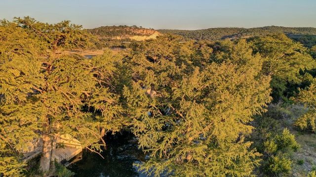 475 River Bend Rd, Hunt, TX 78024