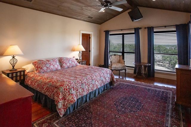 475 River Bend Rd, Hunt, TX 78024