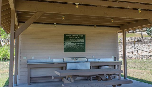 475 River Bend Rd, Hunt, TX 78024