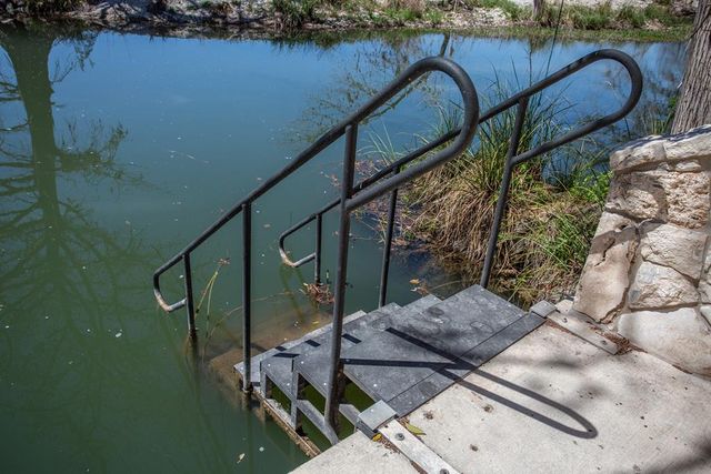 475 River Bend Rd, Hunt, TX 78024