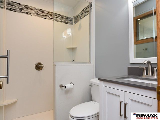 5540 Thistle Circle, Lincoln, NE 68516