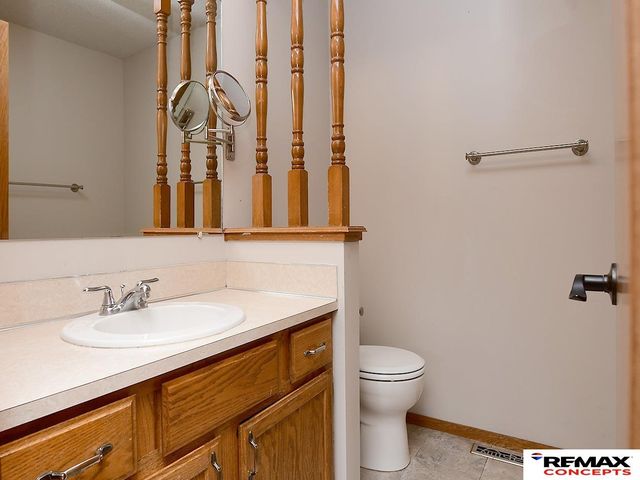 5540 Thistle Circle, Lincoln, NE 68516