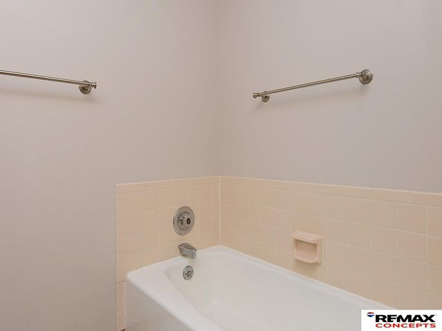 5540 Thistle Circle, Lincoln, NE 68516