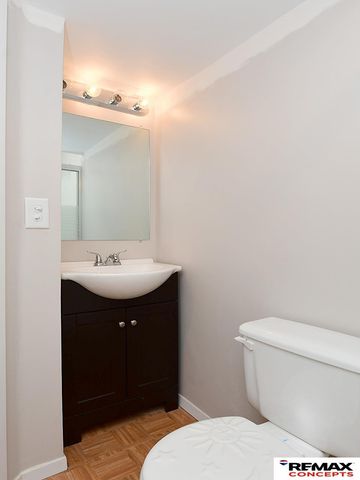 5540 Thistle Circle, Lincoln, NE 68516