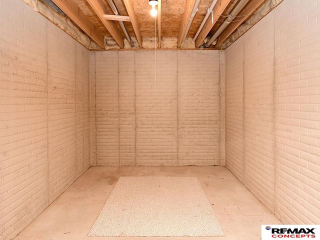 5540 Thistle Circle, Lincoln, NE 68516