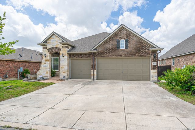 1022 Ranch Fls, San Antonio, TX 78245
