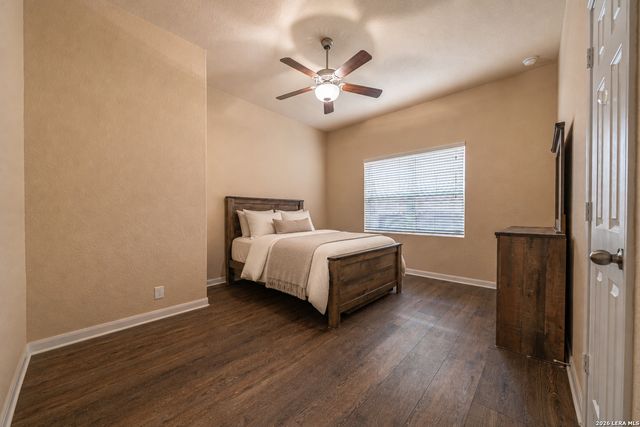 1022 Ranch Fls, San Antonio, TX 78245
