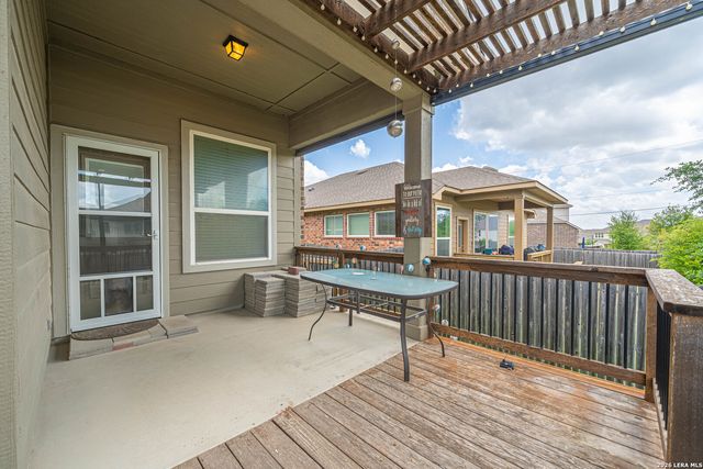 1022 Ranch Fls, San Antonio, TX 78245