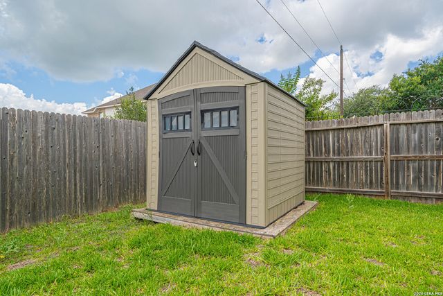 1022 Ranch Fls, San Antonio, TX 78245