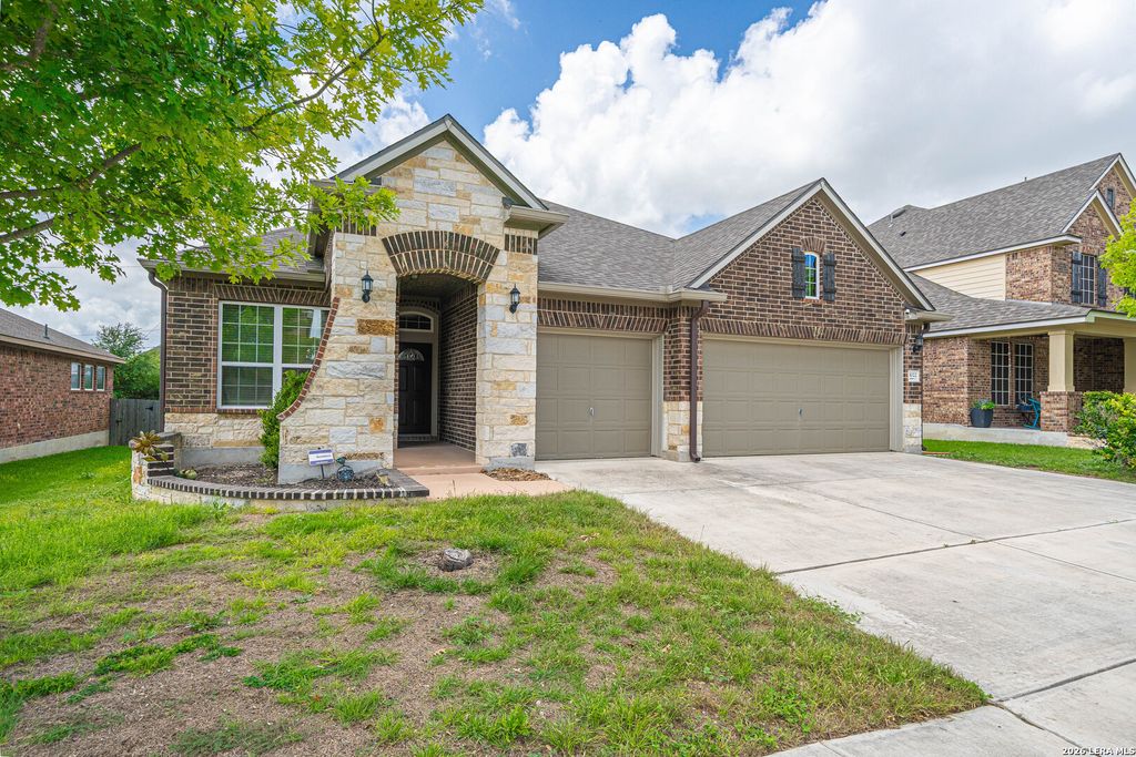 1022 Ranch Fls, San Antonio, TX 78245