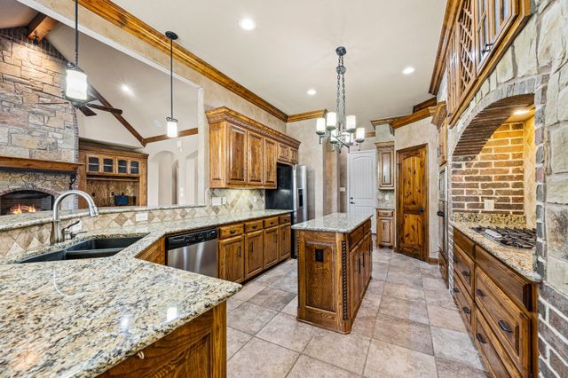 1341 Whisper Willows Drive, Fort Worth, TX 76052