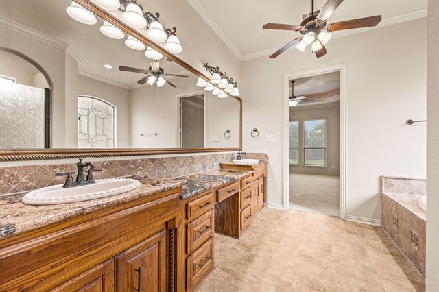 1341 Whisper Willows Drive, Fort Worth, TX 76052