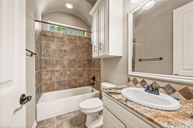 1341 Whisper Willows Drive, Fort Worth, TX 76052