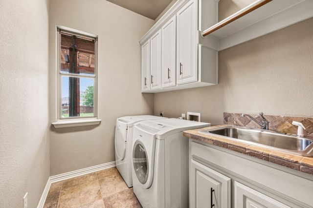 1341 Whisper Willows Drive, Fort Worth, TX 76052