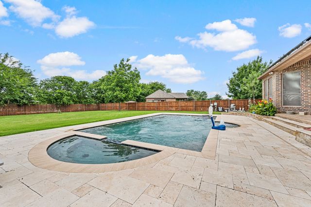 1341 Whisper Willows Drive, Fort Worth, TX 76052