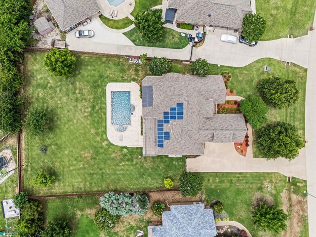 1341 Whisper Willows Drive, Fort Worth, TX 76052
